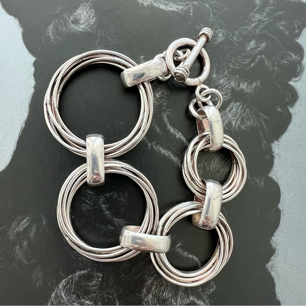VINTAGE • Silpada Style Sterling Silver Circular Link Toggle Bracelet